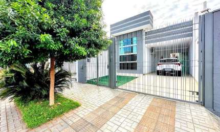 Casa com 176.44 m² e 4 Quartos à Venda no Jardim Alvorada - Maringá
