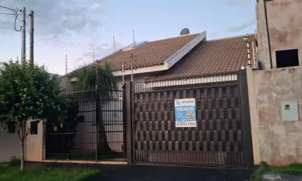 Casa à venda em Maringá, Jardim Oriental, com 3 quartos, com 153.02 m²