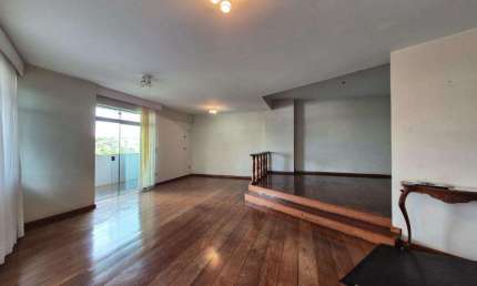 Apartamento com 291.84 m² e 4 Quartos à Venda na Zona 04 - Maringá