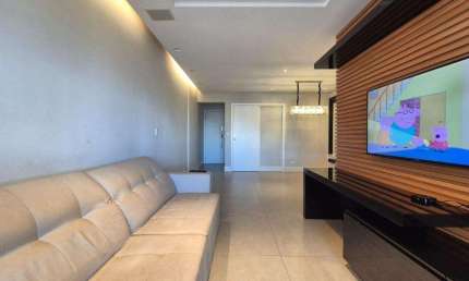 Apartamento à venda em Maringá, Zona 07, com 3 quartos, com 106.36 m², Torre De Queluz