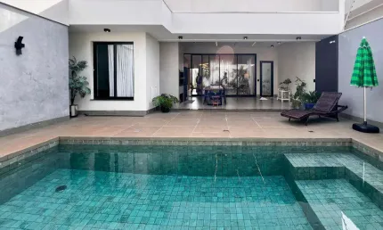 Casa à venda em maringá, jardim monções, com 3 suítes, com 247.53 m²