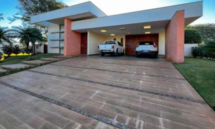 Casa à venda em Iguaraçu, Alphaville, com 3 suítes, com 380.47 m², Alphaville