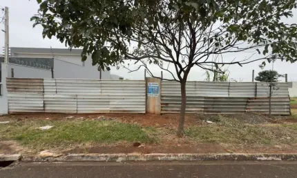 Terreno à venda na Rua Antônio Rigoldi, 320, Bom Jardim, Maringá