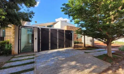 Casa para alugar em maringá, jardim itália ii, com 3 quartos, com 192 m²