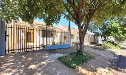 Casa para alugar em maringá, jardim paris iii, com 3 quartos, com 90 m²