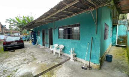 Casa para Venda em Peruíbe, Jardim dos Prados, 3 dormitórios, 1 banheiro, 4 vagas