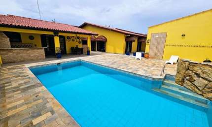 Casa para Venda em Itanhaém, Jardim Suarão, 6 dormitórios, 2 suítes, 3 banheiros