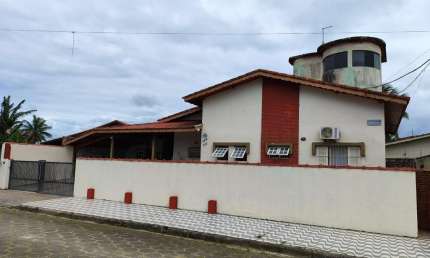Casa para Venda em Itanhaém, Regina, 3 dormitórios, 1 suíte, 1 banheiro, 4 vagas