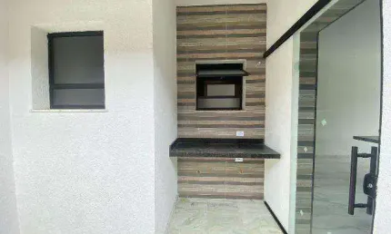 Casa para Venda em Peruíbe, Estância Flora Rica, 2 dormitórios, 2 suítes, 1 banheiro, 2 vagas