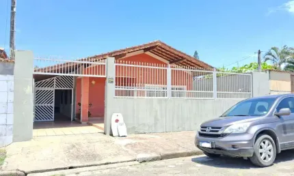 Casa para Venda em Itanhaém, Loty, 3 dormitórios, 1 suíte, 1 banheiro, 4 vagas