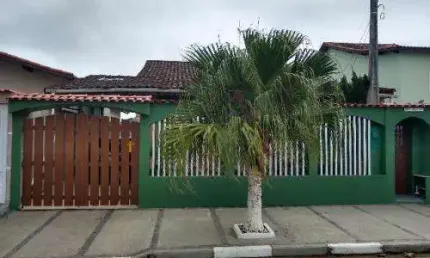Casa para Venda em Itanhaém, Loty, 4 dormitórios, 1 suíte, 3 banheiros