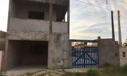 Sobrado para Venda em Itanhaém, Gaivota, 3 dormitórios, 2 banheiros