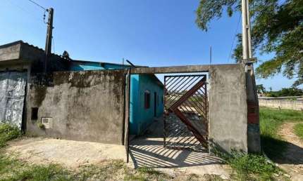 Casa para Venda em Itanhaém, Umuarama, 1 dormitório, 1 banheiro, 3 vagas