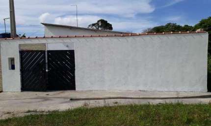 Casa para Venda em Itanhaém, Santa Cruz, 3 dormitórios, 1 banheiro, 7 vagas
