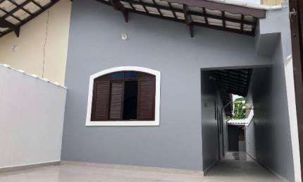 Casa para Venda em Itanhaém, Ivoty, 2 dormitórios, 1 suíte, 1 banheiro, 2 vagas