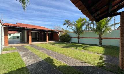 Casa para Venda em Itanhaém, Cibratel 2, 5 dormitórios, 1 suíte, 3 banheiros, 7 vagas