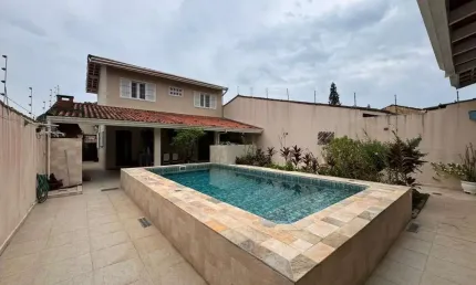 Casa para venda em itanhaém, praia dos sonhos, 4 dormitórios, 4 suítes, 1 banheiro, 5 vagas