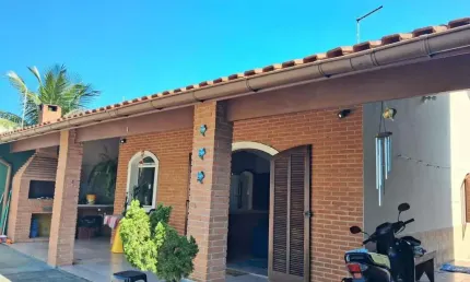 Casa para Venda em Itanhaém, Jequitibá, 3 dormitórios, 1 suíte, 1 banheiro, 4 vagas