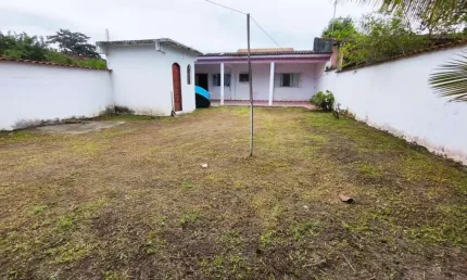 Casa para Venda em Itanhaém, Gaivota, 1 dormitório, 1 banheiro, 5 vagas
