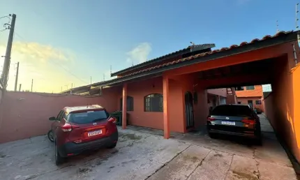 Casa para Venda em Peruíbe, Estância Balneária Maria Helena Novaes, 5 dormitórios, 1 suíte, 1 banheiro, 5 vagas