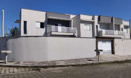 Casa para Venda em Itanhaém, Regina, 3 dormitórios, 1 suíte, 1 banheiro, 3 vagas