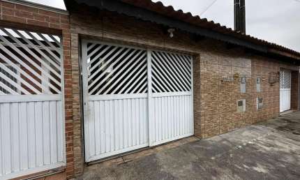 Casa para Venda em Itanhaém, Tupy, 3 dormitórios, 1 suíte, 1 banheiro, 2 vagas