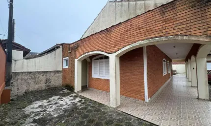 Casa para Venda em Itanhaém, Grandesp, 3 dormitórios, 1 banheiro, 4 vagas