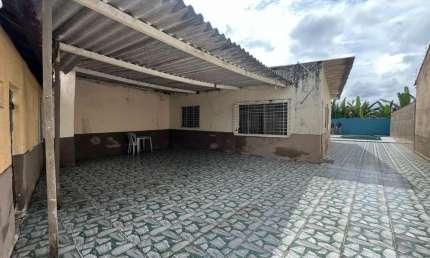 Casa para Venda em Itanhaém, Califórnia, 4 dormitórios, 1 banheiro, 3 vagas