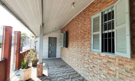 Casa para Venda em Itanhaém, Centro, 3 dormitórios, 2 suítes, 2 banheiros, 3 vagas