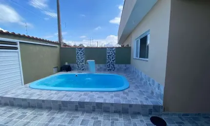 Casa para Venda em Itanhaém, Regina, 2 dormitórios, 1 suíte, 1 banheiro, 2 vagas