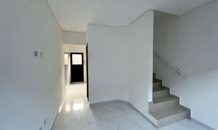 Casa para Venda em Praia Grande, Caiçara, 2 dormitórios, 2 banheiros, 1 vaga