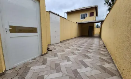 Casa para Venda em Itanhaém, Campos Elíseos, 2 dormitórios, 1 suíte, 1 banheiro, 2 vagas
