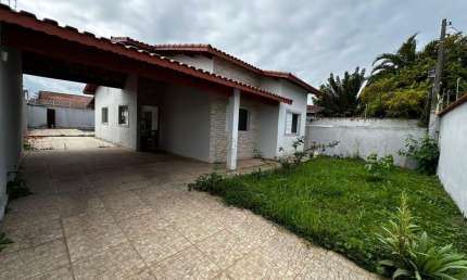 Casa para Venda em Itanhaém, Grandesp, 4 dormitórios, 1 suíte, 1 banheiro, 5 vagas