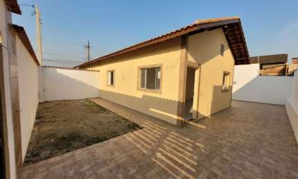 Casa para Venda em Itanhaém, Nova Itanhaém, 2 dormitórios, 1 banheiro, 3 vagas