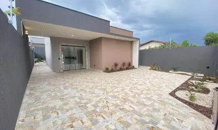 Casa para Venda em Itanhaém, Regina, 3 dormitórios, 2 suítes, 1 banheiro, 3 vagas