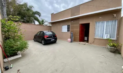 Casa para Venda em Itanhaém, Luizamar Mirim, 4 dormitórios, 1 suíte, 1 banheiro, 3 vagas