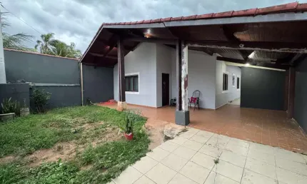 Casa para Venda em Peruíbe, São João Batista, 3 dormitórios, 1 banheiro, 4 vagas