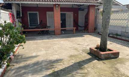 Casa para Venda em Mongaguá, Vera Cruz, 3 dormitórios, 3 banheiros, 4 vagas
