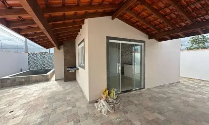 Casa para Venda em Itanhaém, Jamaica, 2 dormitórios, 1 suíte, 1 banheiro, 3 vagas