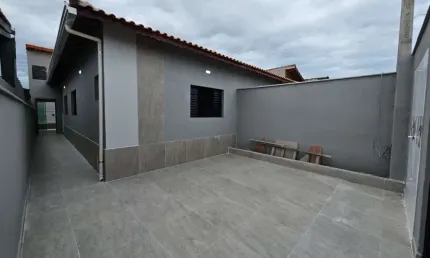 Casa para Venda em Mongaguá, Balneário Samas, 3 dormitórios, 1 suíte, 1 banheiro, 2 vagas