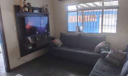 Casa para Venda em Mongaguá, Regina Maria, 3 dormitórios, 2 suítes, 1 banheiro, 2 vagas