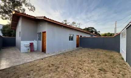 Casa para Venda em Itanhaém, Guacyra, 2 dormitórios, 1 banheiro, 2 vagas