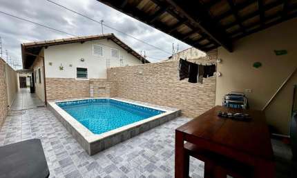 Casa para Venda em Itanhaém, Jamaica, 2 dormitórios, 1 suíte, 1 banheiro, 2 vagas