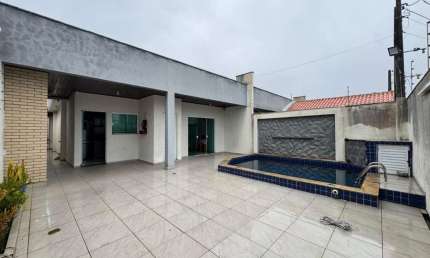 Casa para Venda em Itanhaém, Regina, 3 dormitórios, 1 suíte, 1 banheiro, 2 vagas