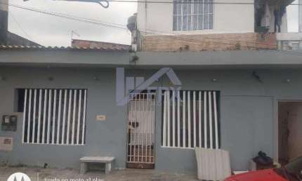 Sobrado para Venda em Itanhaém, Balneário Tropical, 4 dormitórios, 3 banheiros