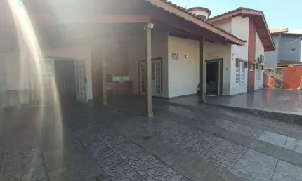 Casa para Venda em Itanhaém, Jardim Regina, 4 dormitórios, 2 suítes, 1 banheiro, 3 vagas