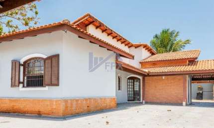 Casa para Venda em Itanhaém, Bopiranga, 3 dormitórios, 1 suíte, 1 banheiro, 5 vagas