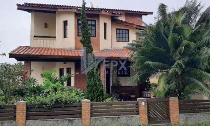 Casa Alto Padrão para Venda em Itanhaém, Santa Terezinha, 4 dormitórios, 1 suíte, 2 banheiros, 4 vagas