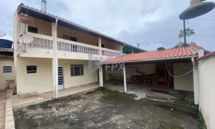 Sobrado para Venda em Itanhaém, Jardim Guacyra, 4 dormitórios, 3 suítes, 2 banheiros, 2 vagas