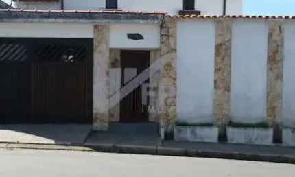 Casa Alto Padrão para Venda em Itanhaém, Centro, 5 dormitórios, 1 suíte, 4 banheiros, 3 vagas